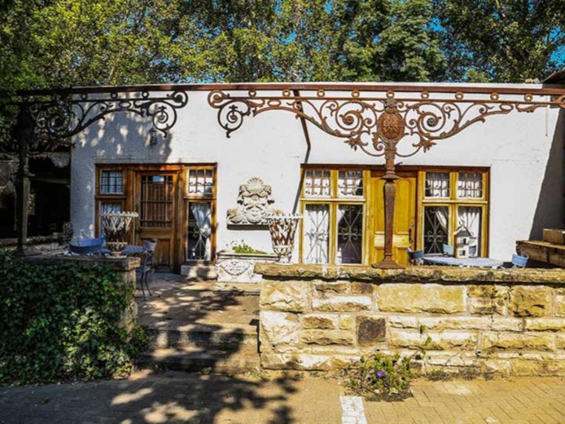 The Green Acorn Guest House Ficksburg Esterno foto