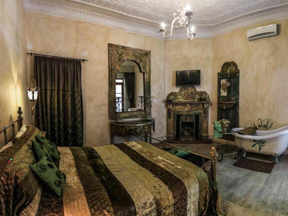 The Green Acorn Guest House Ficksburg Esterno foto