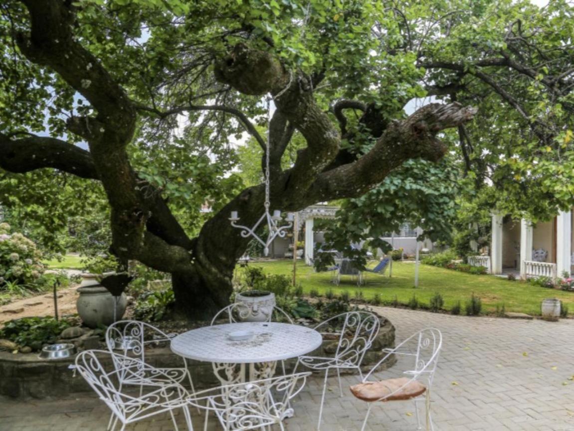 The Green Acorn Guest House Ficksburg Esterno foto