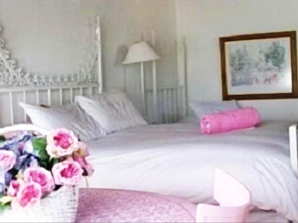 The Green Acorn Guest House Ficksburg Esterno foto
