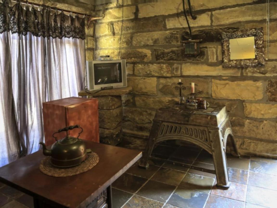 The Green Acorn Guest House Ficksburg Esterno foto